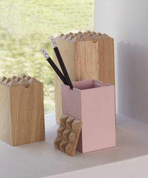 Alternative view of Pyramid Box Small Rosa